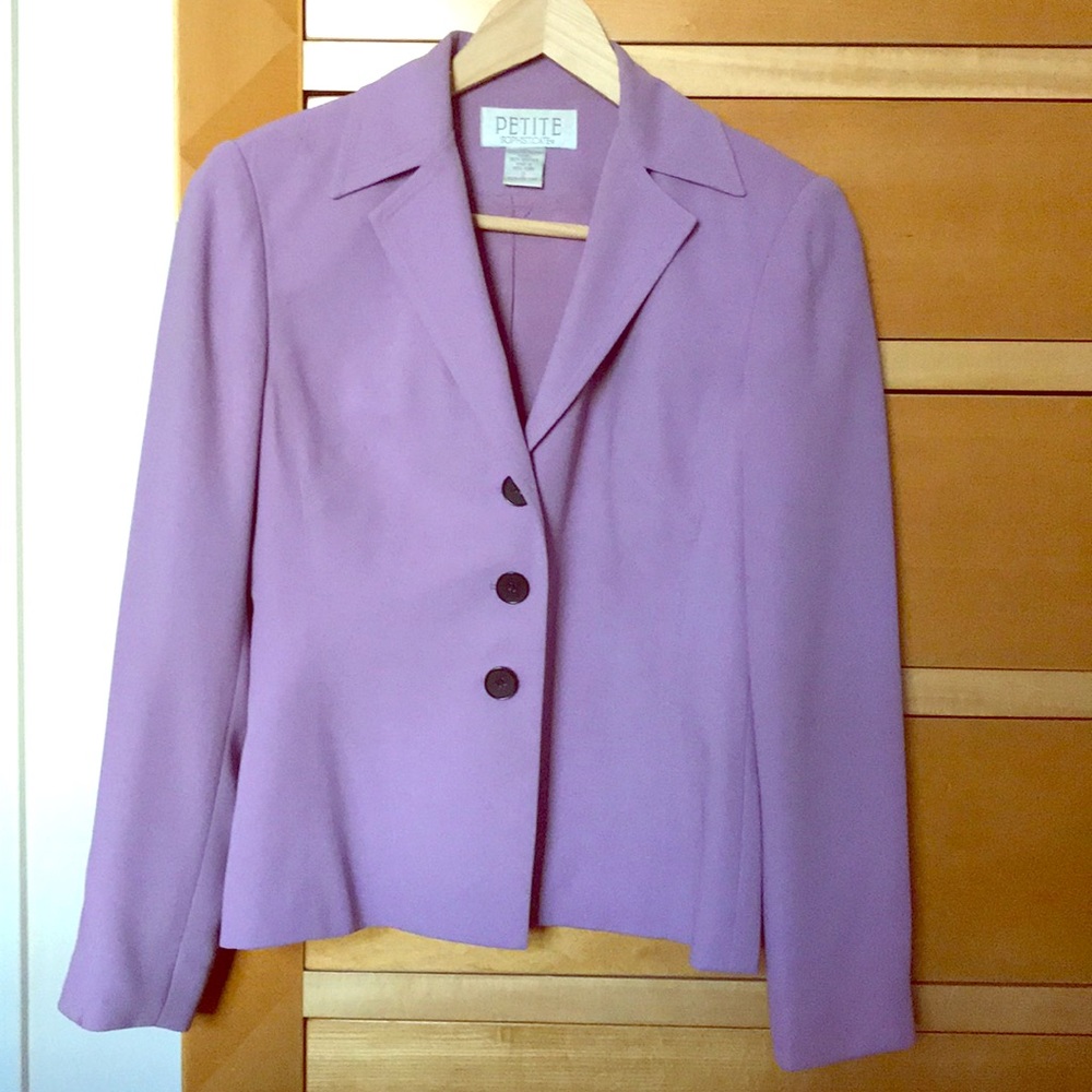 Beautiful lavender three button blazer